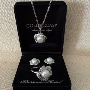 Gold Coast Silver Pearl Necklace Set Women’s Necklace, stud earrings and a Ring